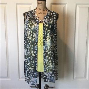 👚Cabi sheer button down tunic